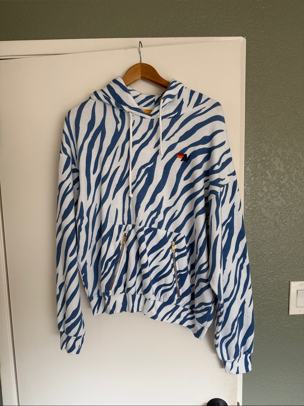 NWOT aviator nation blue tiger stripe sweatshirt size small